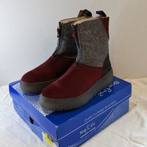 Women's Bos. & Co Ignite wool winter boots with wool lining. Size 9/10/ EU40 NIB